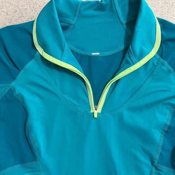 LULULEMON half zip - Picture 5 of 5
